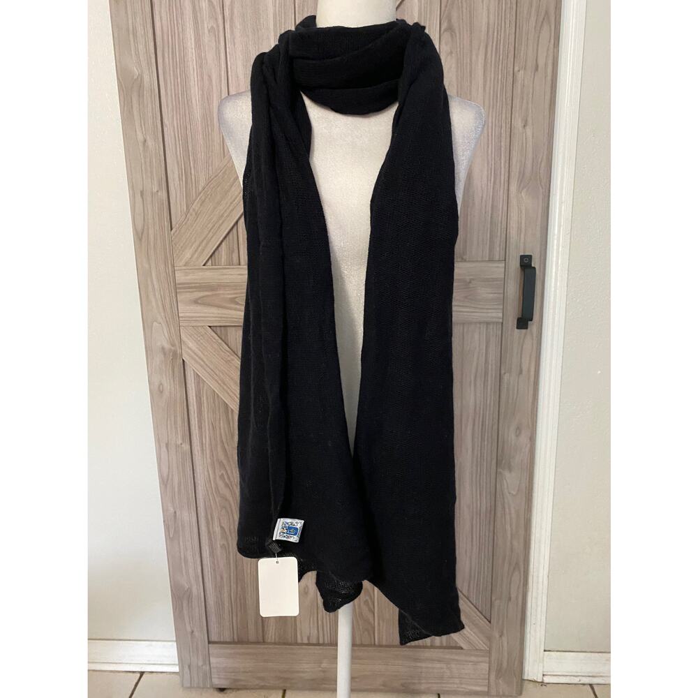 NWT Portolano Black scarf